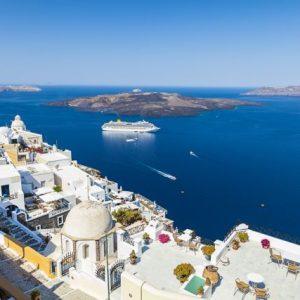 Royal Caribbean: Το «πείραμα» στην Σαντορίνη και οι αντιδράσεις