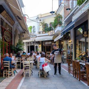 Εστίαση: Τουρισμός, μειωμένη κατανάλωση και νέες συνήθειες