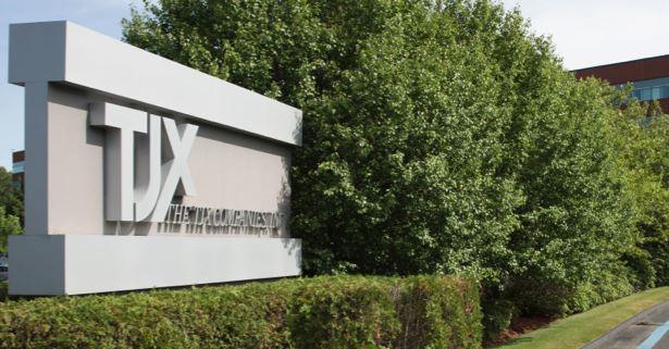 TJX: Ο κολοσσός των off-price λιανεμπόρων αναθεωρεί ανοδικά τις προβλέψεις για το 2026