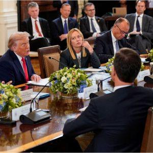 Ουκρανία: Τι θα περιλαμβάνουν οι εγγυήσεις ασφαλείας ΕΕ – ΗΠΑ