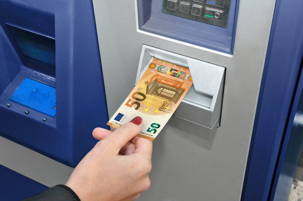 ΑΤΜ: Τι αλλάζει από τις 11 Αυγούστου στη χρήση τους