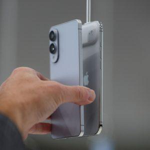 Smartphone: Στροφή στην AI – Πόσα θα ξοδέψουμε για GenAI συσκευές