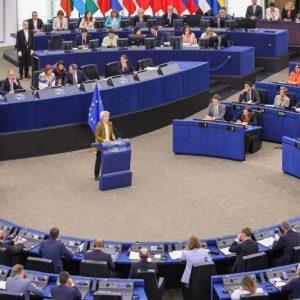 Ούρσουλα φον ντερ Λάιεν: Έρχονται παρεμβάσεις για τη στεγαστική κρίση