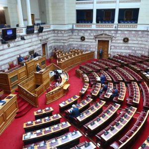 Πυρά κομμάτων στην κυβέρνηση για Τέμπη, ΟΠΕΚΕΠΕ και ελληνοτουρκικά