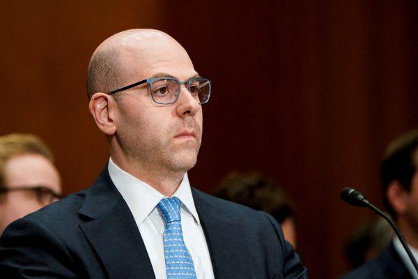 Μίραν (Fed): Η υιοθέτηση του Stablecoin θα μπορούσε να ασκήσει καθοδική πίεση στα επιτόκια