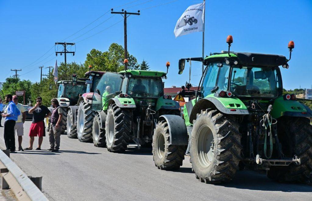 Αγρότες: Συγκέντρωση το απόγευμα στο ΥΠΑΑΝ – Συμπαράσταση από σωματεία και Ομοσπονδίες