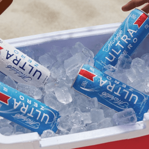 Michelob Ultra: Η νέα «Βασίλισσα» της αμερικανικής μπίρας