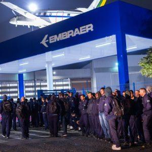 Βραζιλία – Embraer: Τα εργοστάσια λειτουργούν παρά την απεργία διαρκείας των μεταλλεργατών