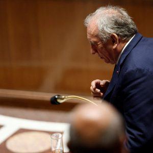 Γαλλία: Έχασε την ψήφο εμπιστοσύνης ο Μπαϊρού