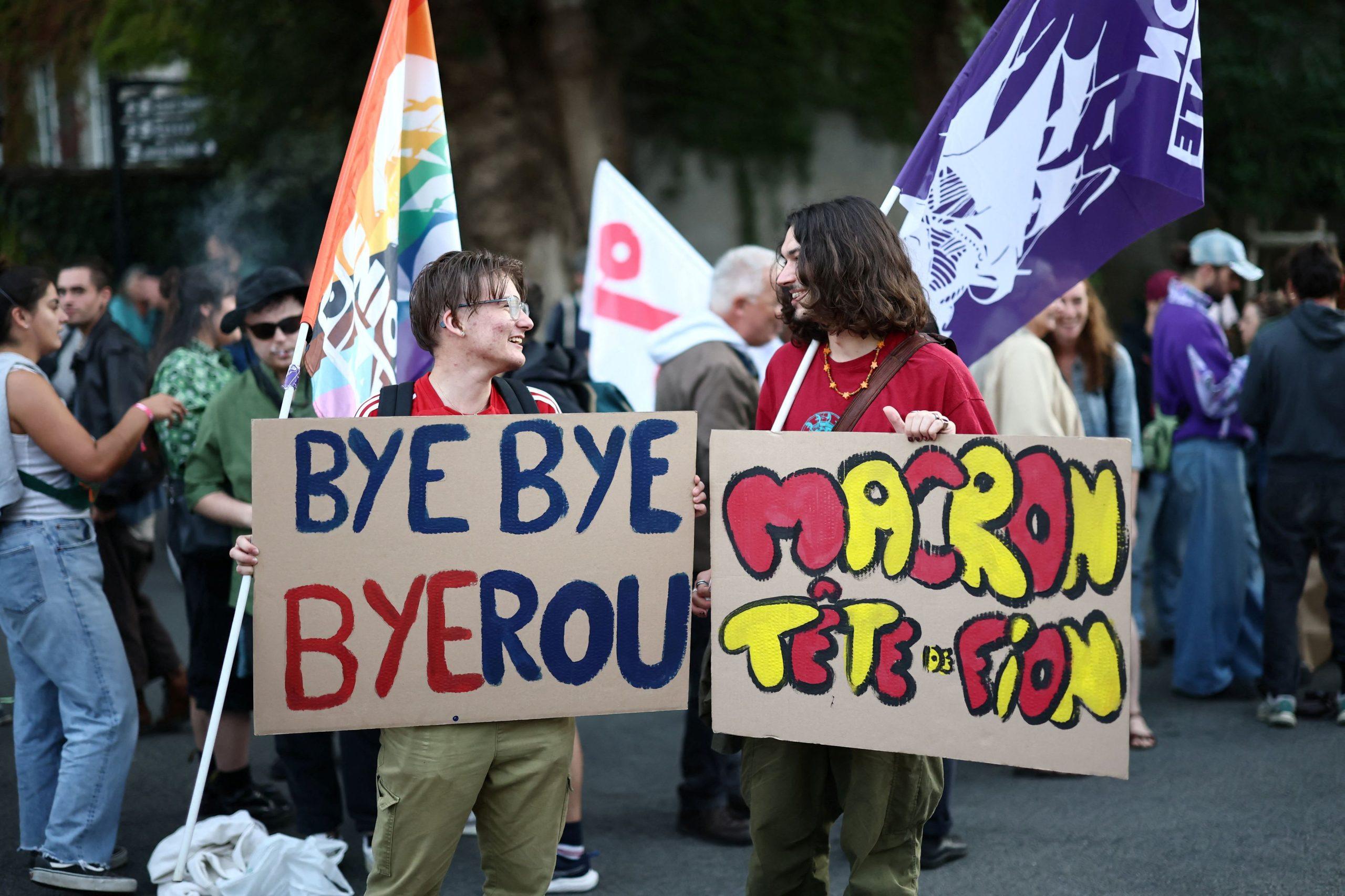 Γαλλία: «Έπεσε» ο Μπαϊρού, νέο πρωθυπουργό «ψάχνει» ο Μακρόν