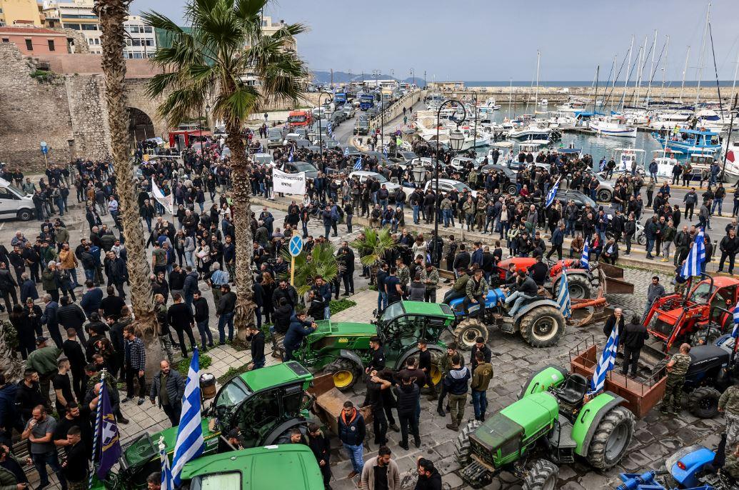 Κρήτη: Στην αντεπίθεση οι κτηνοτρόφοι – Προειδοποιούν με κινητοποιήσεις