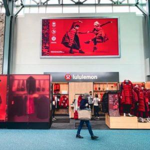 Lululemon: Πού θα φτάσει ο κατήφορος της νεανικής αλυσίδας