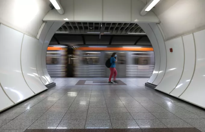 Αθήνα: 24ωρο μετρό και συγκοινωνίες κάθε Σάββατο – Χιλιάδες επιβάτες στην πρεμιέρα