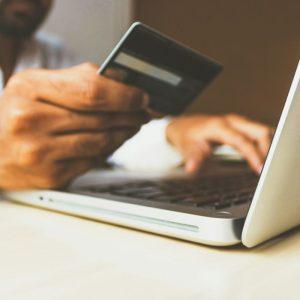 Online Shopping Now Dominates Consumer Habits in Greece