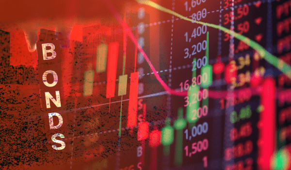 Ομόλογα: Το Τόκιο ανάβει το φιτίλι του sell off – Γιατί υποχωρούν τα αμερικανικά