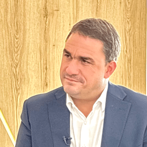 ΠΑΣΟΚ κατά Μητσοτάκη: Μετά τον ΟΠΕΚΕΠΕ και τον Λαζαρίδη βρέθηκαν χρήματα για να παριστάνει τον «φιλολαϊκό»