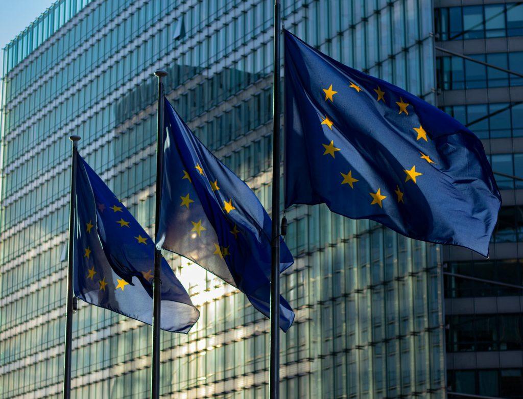 Ευρωπαϊκή Επιτροπή: Πράσινο φως στον μακροπρόθεσμο προϋπολογισμό 2028 – 2034