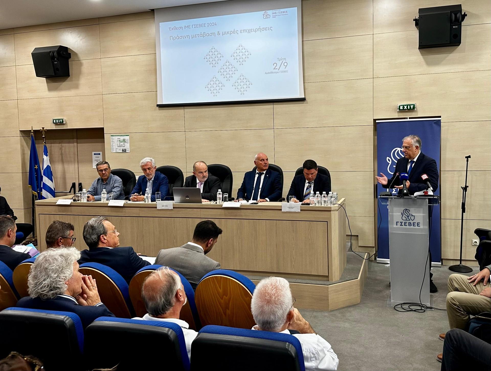 Θεοδωρικάκος: Μόνιμο το μέτρο για παγόρευση προσφορών για 3 μήνες μετά από ανατιμήσεις
