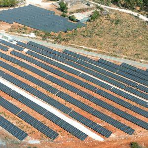 Όμιλος ΗΡΑΚΛΗΣ: Σε λειτουργία ο φωτοβολταϊκός σταθμός 6,5 MW στο εργοστάσιο της Εύβοιας