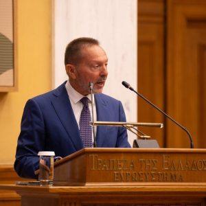 Στουρνάρας: Νωρίς να μιλάμε για ανανέωση της θητείας μου