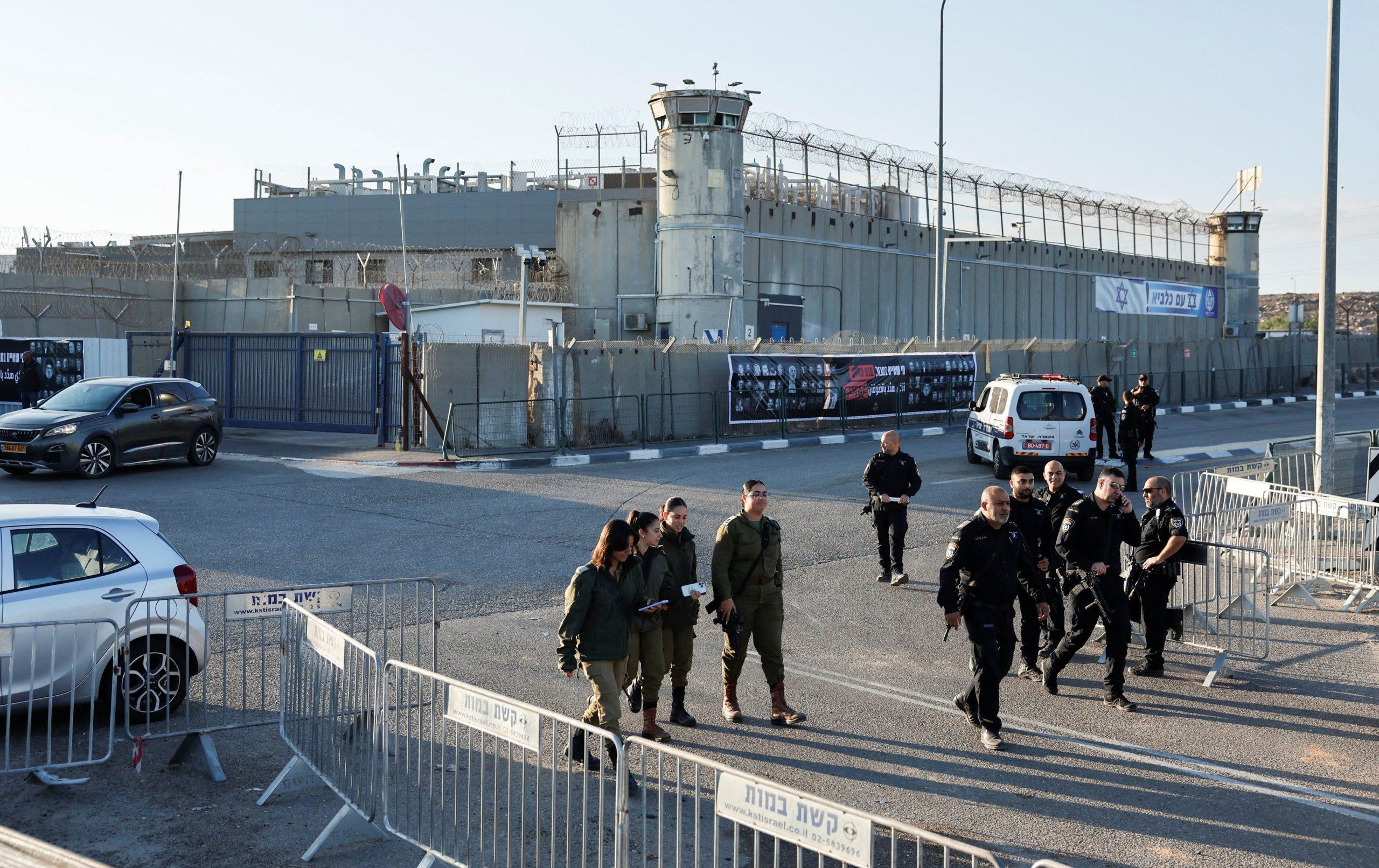 Ισραήλ: Άρχισε η απελευθέρωση των ομήρων – Δείτε Live