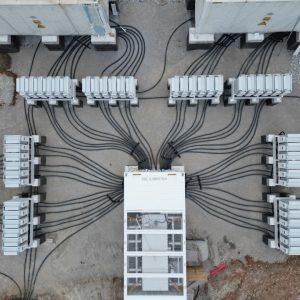 Όμιλος ΔΕΗ: Ξεκίνησε η κατασκευή νέου σταθμού μπαταριών (BESS) στο Αμύνταιο