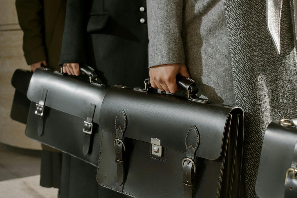 CEOs: Αλλάζουν νοοτροπία, εστιάζουν σε πιο στρατηγικές συναλλαγές