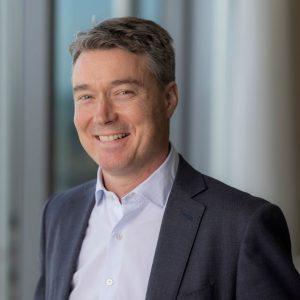 Hillery (JPMorgan): Πρόβλεψη για «μεγάλες συγχωνεύσεις και εξαγορές» το επόμενο έτος