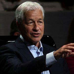 Ντίμον: Ο CEO της JPMorgan προειδοποιεί για κίνδυνο διόρθωσης στη Wall Street