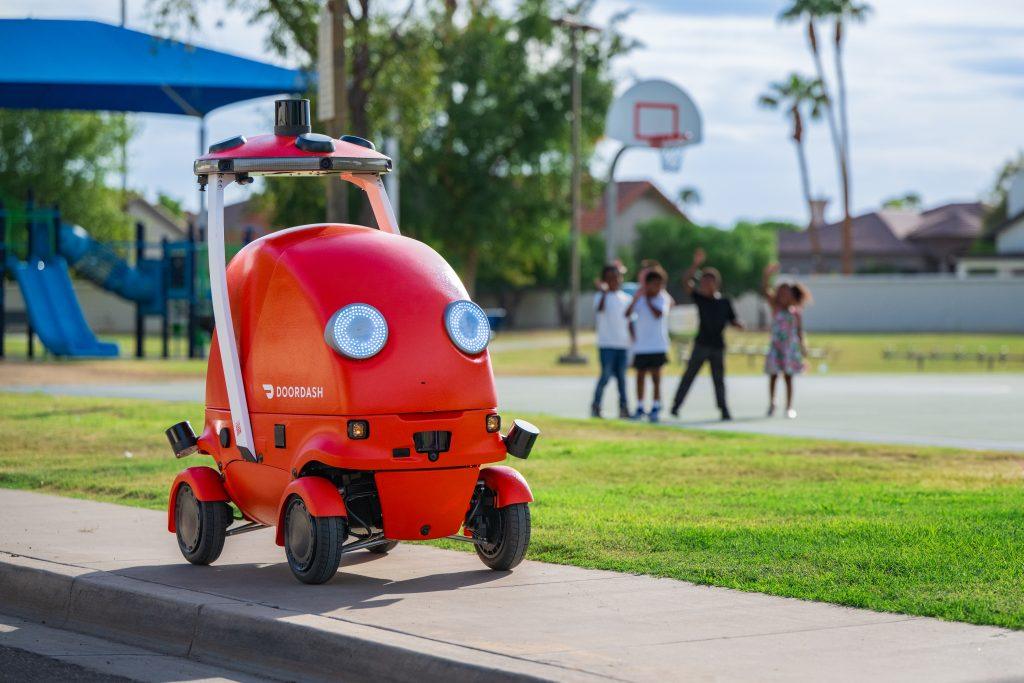DoorDash: Και ρομπότ στην υπηρεσία του delivery – Η νέα συνεργασία 