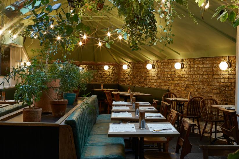 Ακρίβεια στο βοδινό: Τα steakhouses σε ΗΠΑ και Βρετανία δοκιμάζουν τα όριά τους