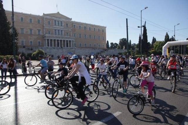 Ποδηλατικός γύρος Αθήνας: Ποιοι δρόμοι θα είναι κλειστοί την Κυριακή
