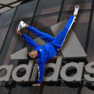 Adidas: Η πιο μεγάλη ώρα είναι τώρα που η Nike ψάχνει ελπίδα