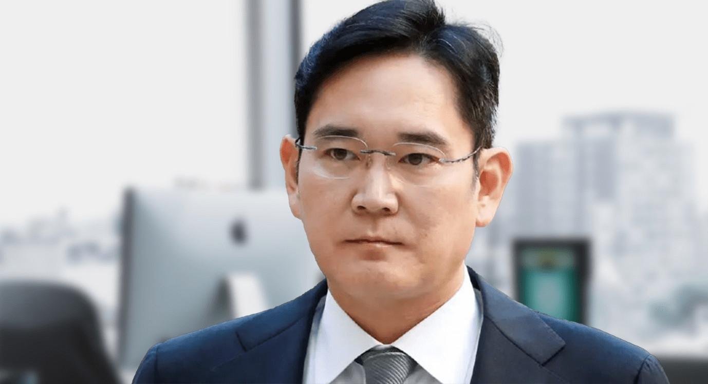 Samsung: Η οικογένεια του προέδρου μειώνει το ποσοστό της στην εταιρεία