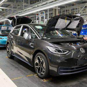 Αυτοκινητοβιομηχανίες ΕΕ: «Μερικές μέρες ακόμα» πριν την παύση εργασιών – Ξεμένουν από chip Nexperia