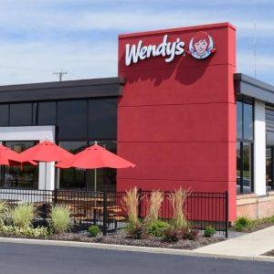 Wendy’s: Στρατηγική αναγέννησης – Νέο σχέδιο «Project Fresh» για επανεκκίνηση