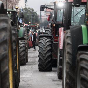 Αγρότες: Ετοιμάζονται για δυναμικές κινητοποιήσεις – Τι συζητούν