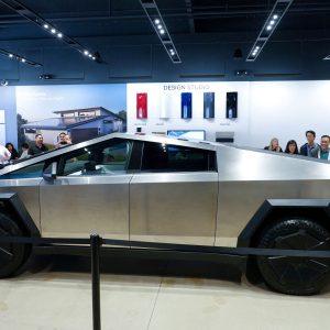 Cybertruck: Η Tesla ανακαλεί 63.619 οχήματα λόγω ελαττώματος στα φώτα