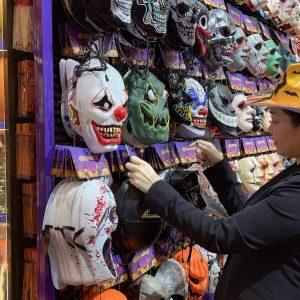 Halloween: Τρομακτικό το αποτύπωμα από τους δασμούς Τραμπ