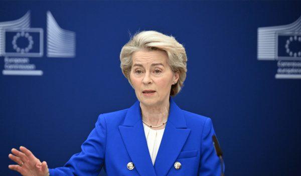 Φον ντερ Λάιεν: Εξετάζουμε περαιτέρω αυστηροποίηση των κυρώσεων στο Ιράν