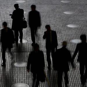 Αγορά εργασίας: Γιατί εργοδότες και εργαζόμενοι αποφεύγουν τις αλλαγές