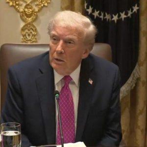 Ντόναλντ Τραμπ: Οι χορηγοί και τα «θαύματα» της δεύτερης θητείας του