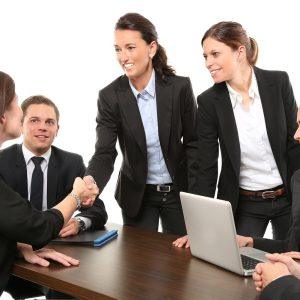 Deloitte: Η πρώτη πανελλαδική έρευνα για την εργασιακή εμπειρία των γυναικών στην Ελλάδα