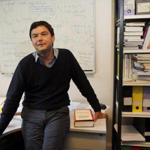 Τομά Πικετί: Η Αριστερά πρέπει να επαναπροσδιορίσει την ισότητα απέναντι στις ανισότητες και τη δύναμη των ελίτ