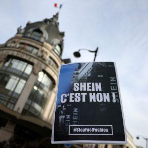 Shein: Η Γαλλία ανοίγει κάθε πακέτο στα αεροδρόμια – Η ευρωπαϊκή αντίδραση