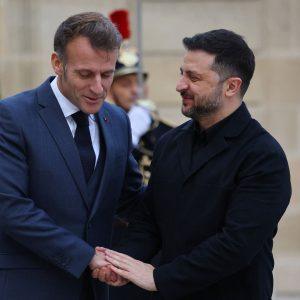 Μακρόν – Ζελένσκι: Η Ουκρανία θα αγοράσει 100 Rafale