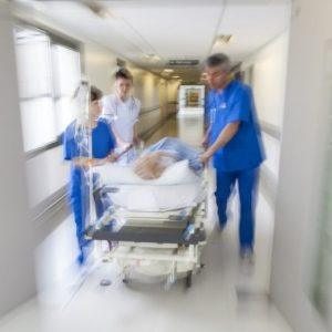 Συνήγορος του Καταναλωτή: Καθυστερήσεις και αδικαιολόγητες αρνήσεις αποζημιώσεων από ασφαλιστικές σε ασθενείς