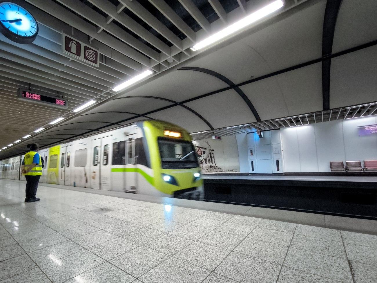 Κανονικά θα λειτουργήσουν μετρό και λεωφορεία το βράδυ Σαββάτου