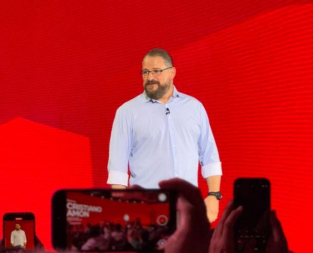 Αμον (CEO Qualcomm): Ο κόσμος υποτιμά το μέγεθος που θα αποκτήσει η τεχνητή νοημοσύνη