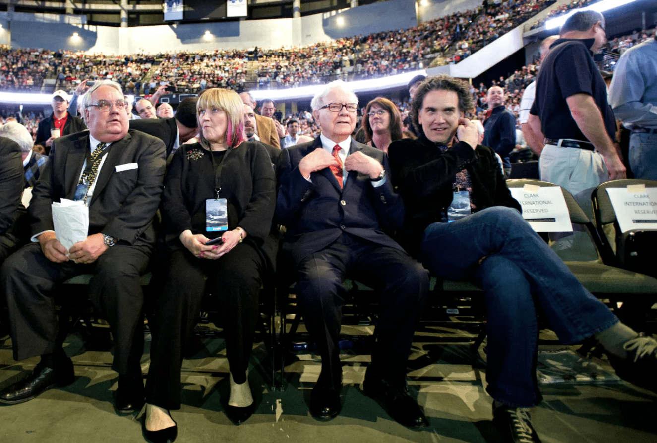 Λευκός Οίκος: Εξετάζει κανόνες που θα ανατρέψουν την ψήφο των μετόχων